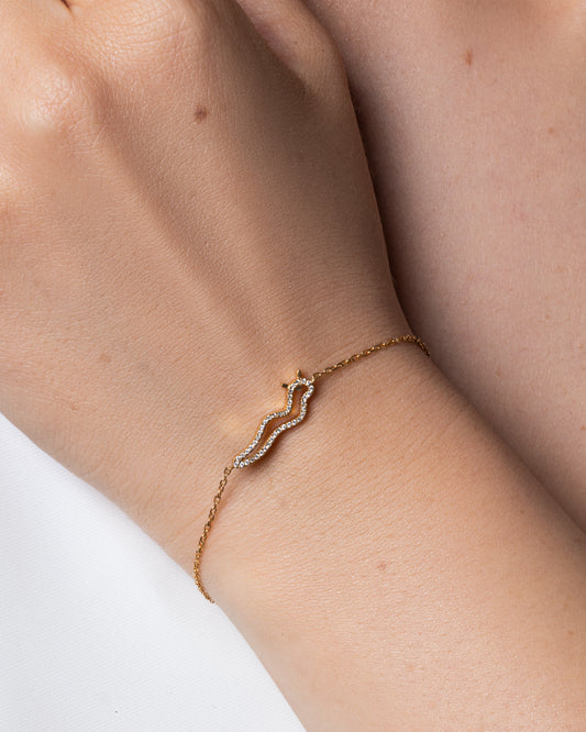 Bracelet with the letter 'F' in hieroglyphics, made of 18K gold and diamond lab