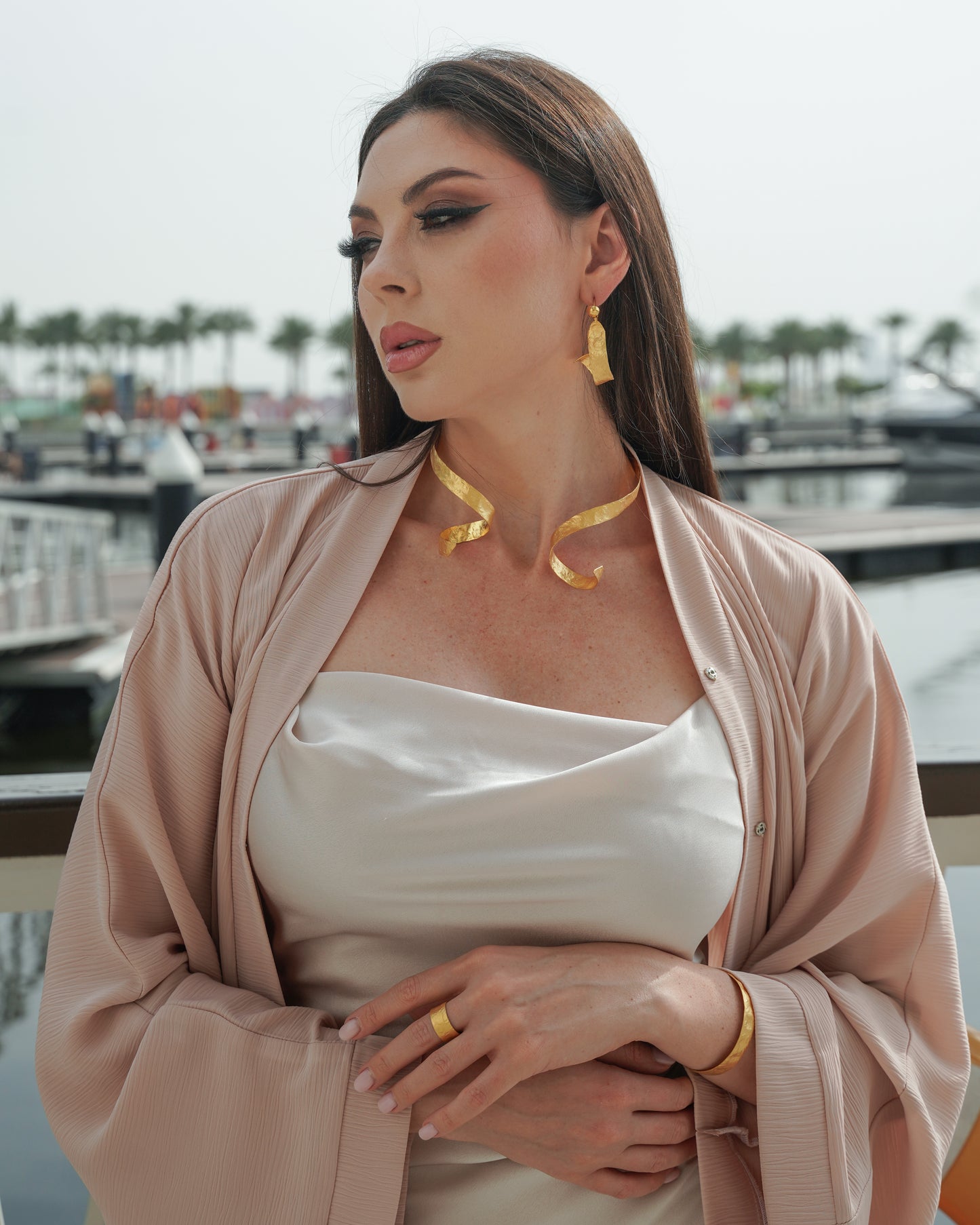 Golden Ribbon Flow Set