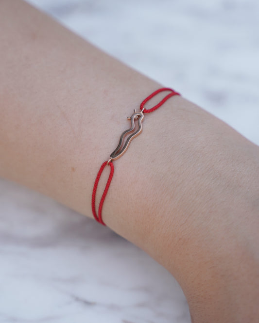 Hieroglyphic Letter F – A Symbol of Ancient Elegance