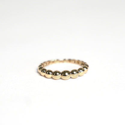 18K Gold Ring – Modern and Elegant Design